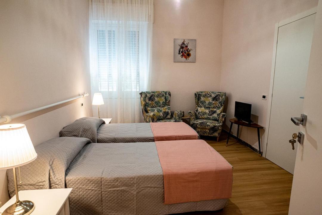 Charlotte Appartamento Con Parcheggio, 5 Terre, Vicino Stazione La Spezia Exterior foto