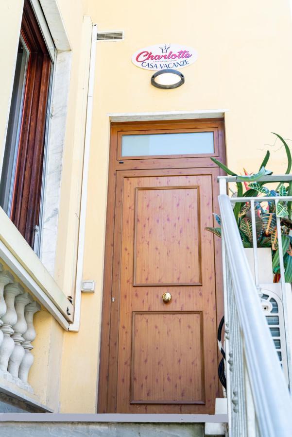 Charlotte Appartamento Con Parcheggio, 5 Terre, Vicino Stazione La Spezia Exterior foto
